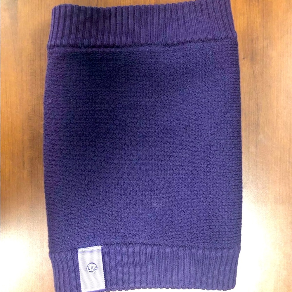 Lululemon Cozy Yogi Infinity Scarf